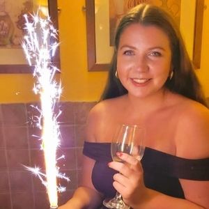 Meet your Posher, Chloe